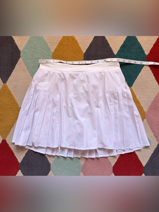 SPANX Dresses & Skirts - SPANX White Get Moving Pleated Skort - Size S